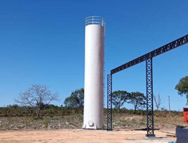 Caixa d'agua tubular